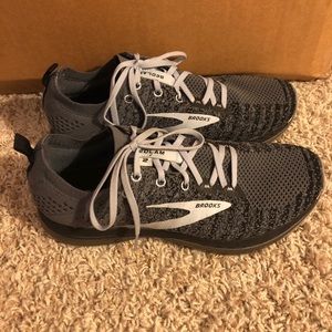 Brooks Womens Bedlam 2 Gray Shoes Size 11